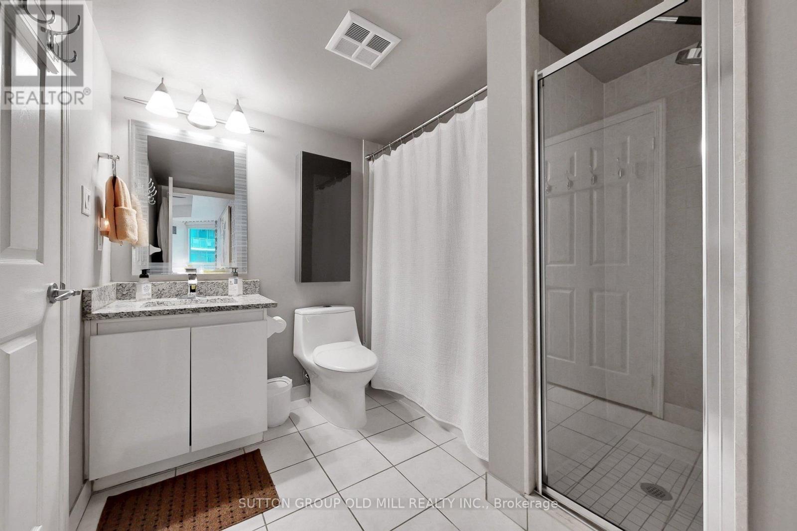 1012 - 228 Queens Quay W, Toronto, Ontario  M5J 2X1 - Photo 27 - C13216916