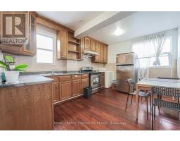 80 MARKHAM STREET, Toronto, Ontario
