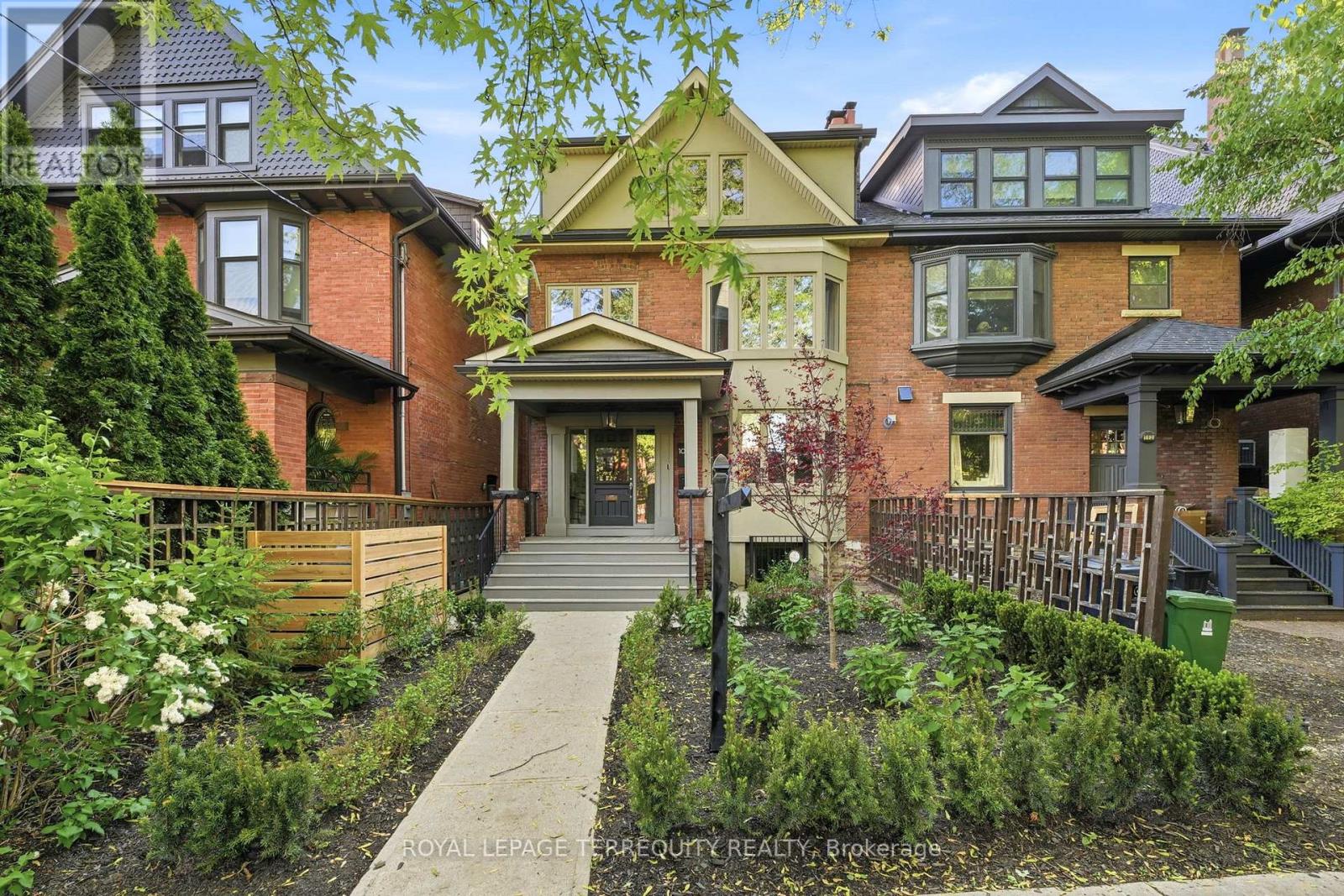 100 ADMIRAL ROAD, Toronto, Ontario