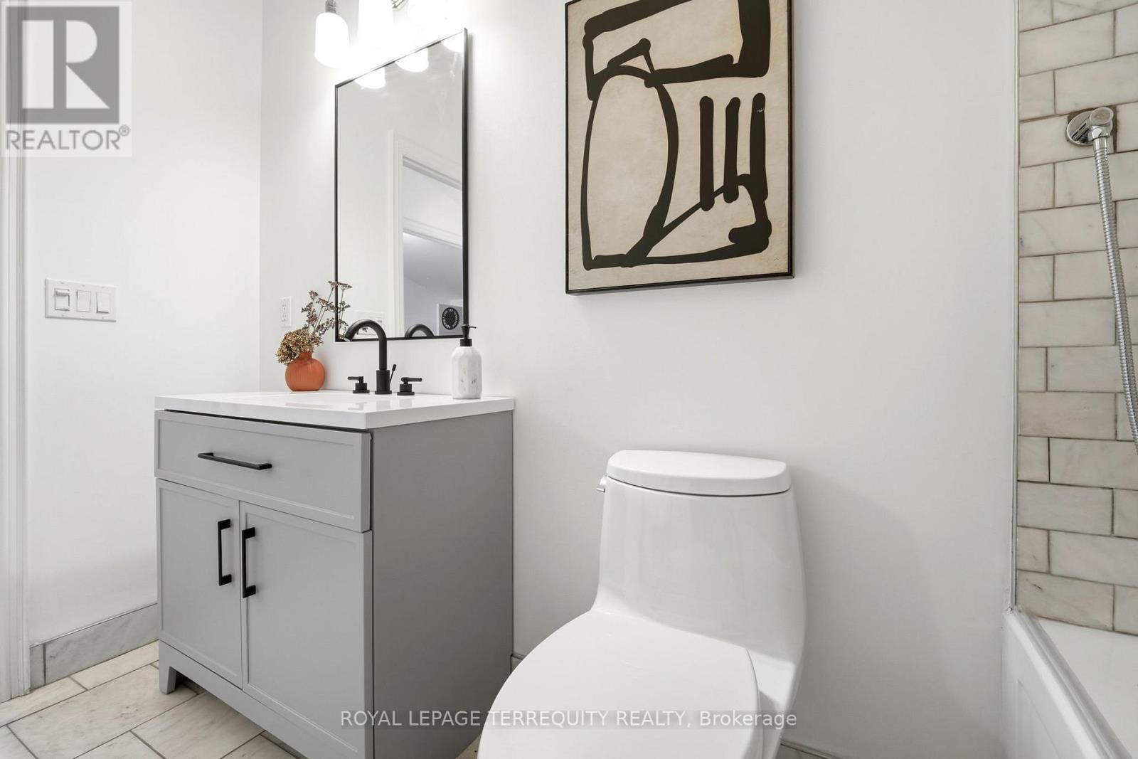 100 Admiral Road, Toronto, Ontario  M5R 2L6 - Photo 16 - C13216968