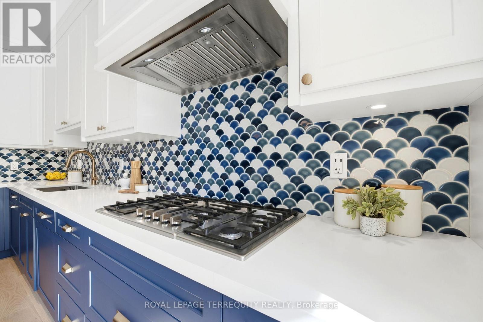 100 Admiral Road, Toronto, Ontario  M5R 2L6 - Photo 23 - C13216968