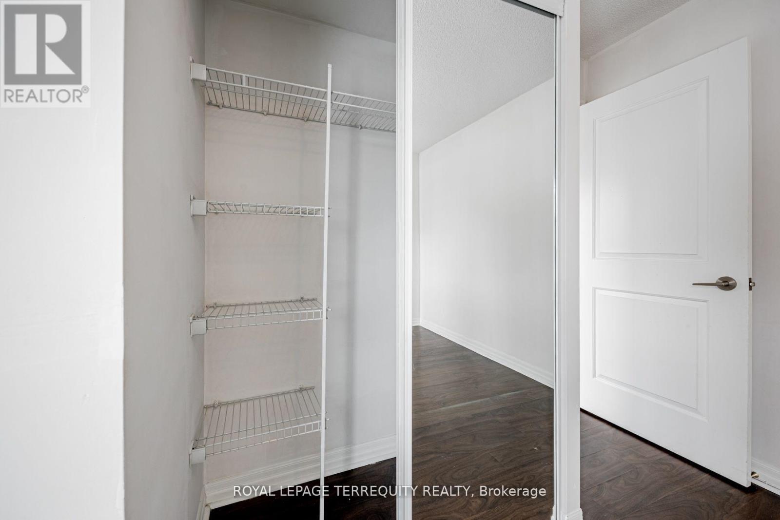 104 - 2035 Sheppard Avenue E, Toronto, Ontario  M2J 0A8 - Photo 10 - C13216994