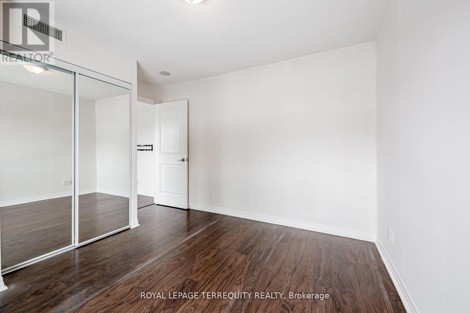 104 - 2035 Sheppard Avenue E, Toronto, Ontario  M2J 0A8 - Photo 13 - C13216994