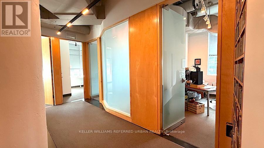 700 - 119 Spadina Avenue, Toronto, Ontario  M5V 2K8 - Photo 10 - C12954196