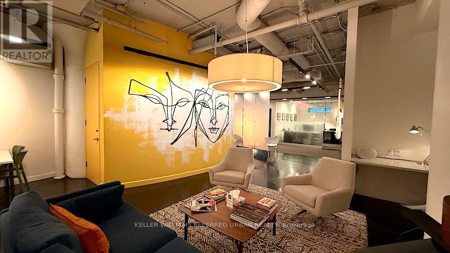 700 - 119 Spadina Avenue, Toronto, Ontario  M5V 2K8 - Photo 2 - C12954196