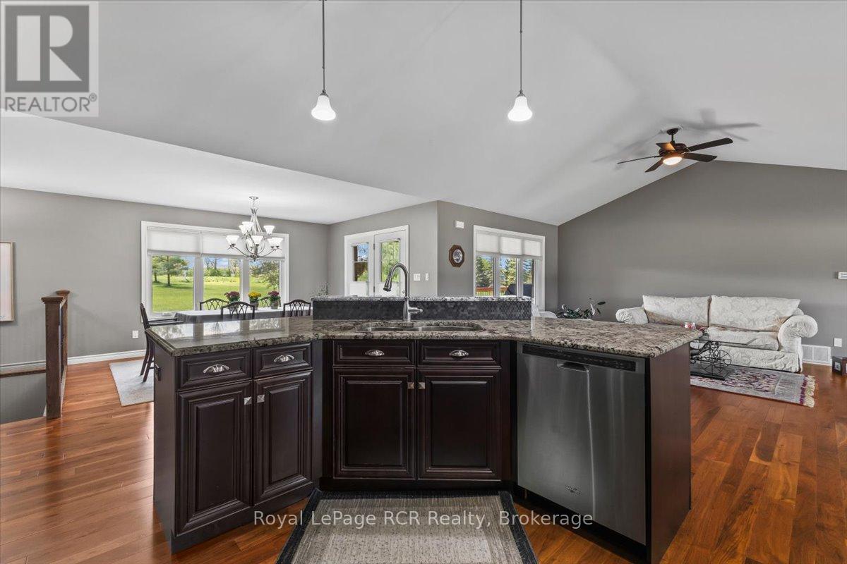 108 Marshall Heights, West Grey, Ontario  N0G 1R0 - Photo 10 - X13216896