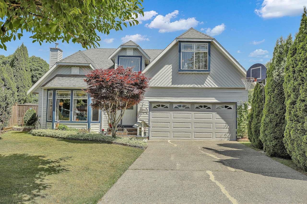 15965 89 AVENUE, surrey, British Columbia