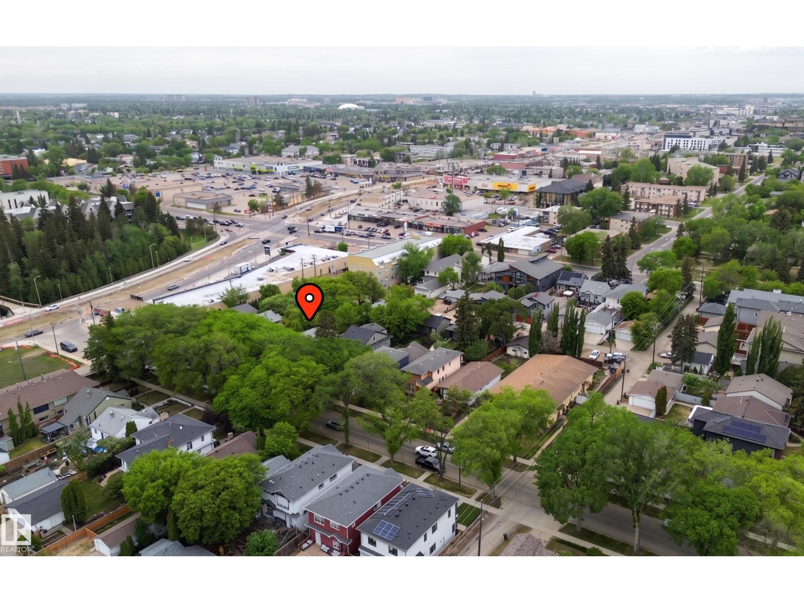 10226 148 St NW, Edmonton, Alberta T5N 3G4 - Photo 4 - E4490863