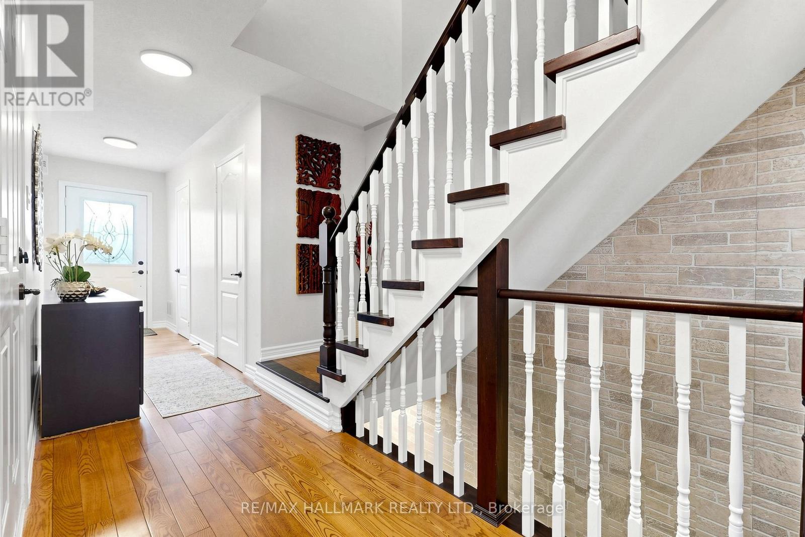 23 Natale Court, Bradford West Gwillimbury, Ontario  L3Z 3B1 - Photo 16 - N13216920
