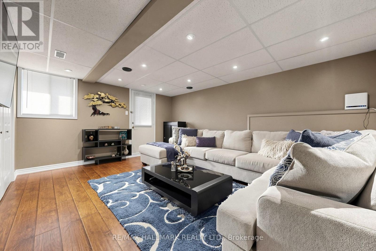 23 Natale Court, Bradford West Gwillimbury, Ontario  L3Z 3B1 - Photo 30 - N13216920