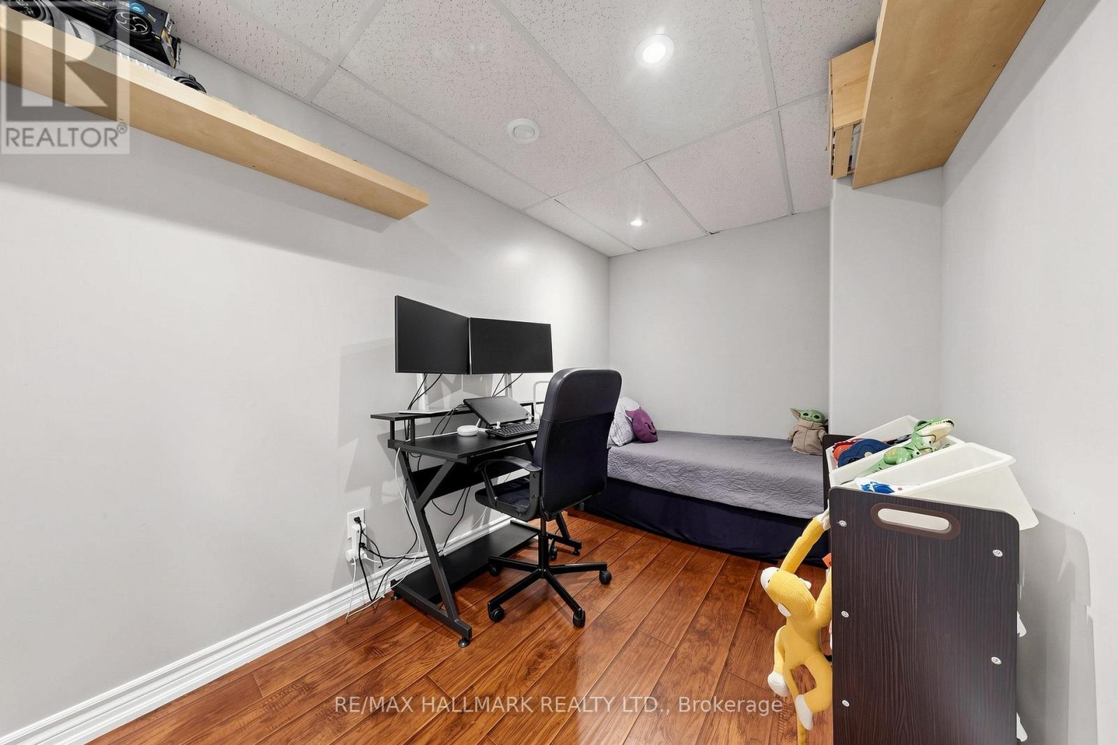 23 Natale Court, Bradford West Gwillimbury, Ontario  L3Z 3B1 - Photo 32 - N13216920