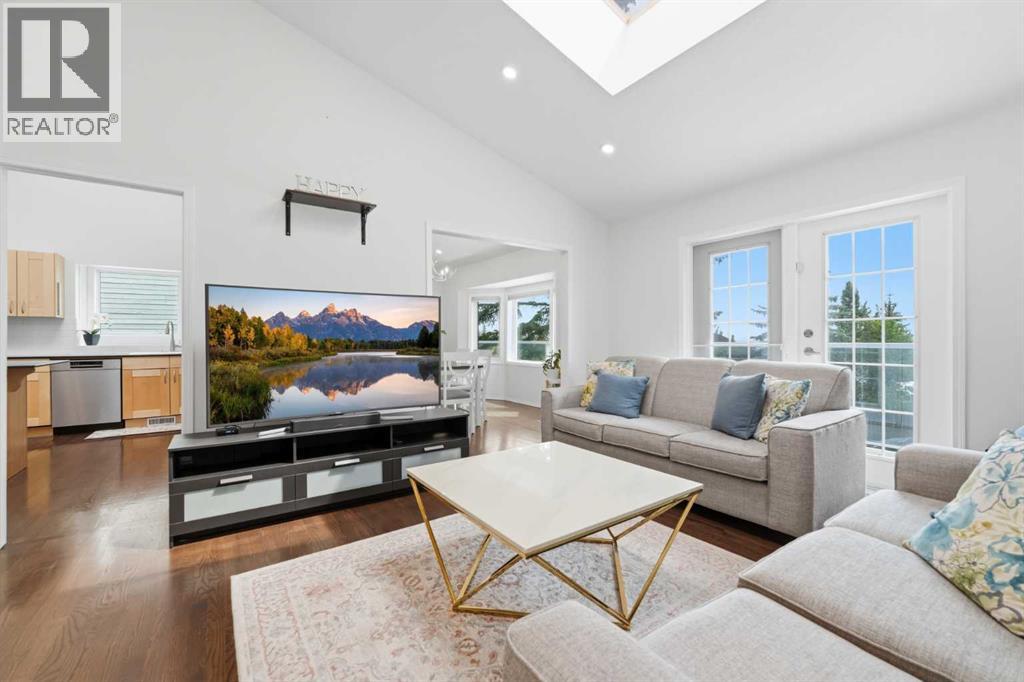 84 Coach Gate Way SW, Calgary, Alberta T3H 1Z7 - Photo 5 - A2316162