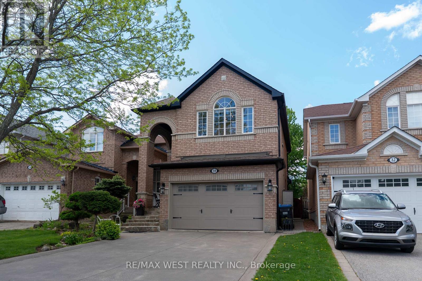 34 CRESTRIDGE DRIVE, Caledon, Ontario