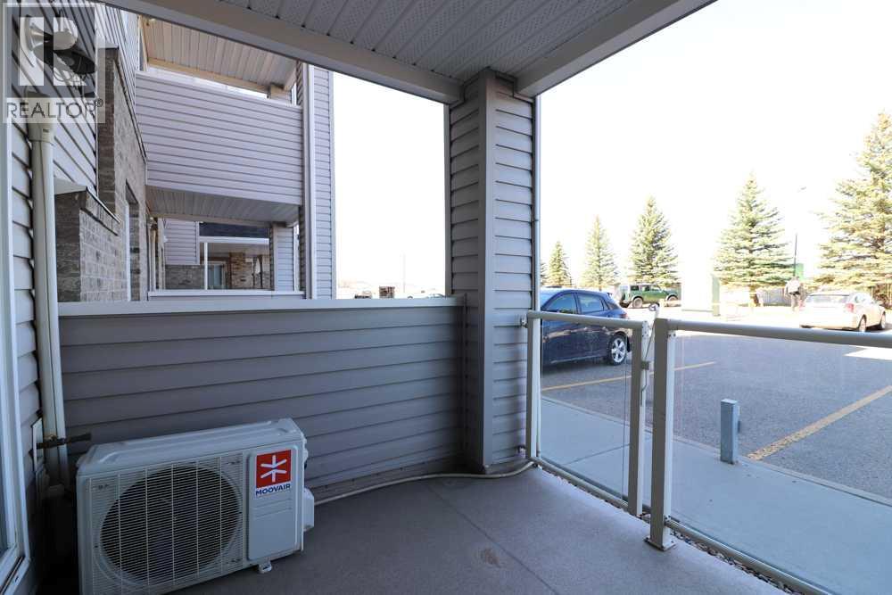 105, 1648 Saamis Drive NW, Medicine Hat, Alberta T1B 4X1 - Photo 7 - A2308582