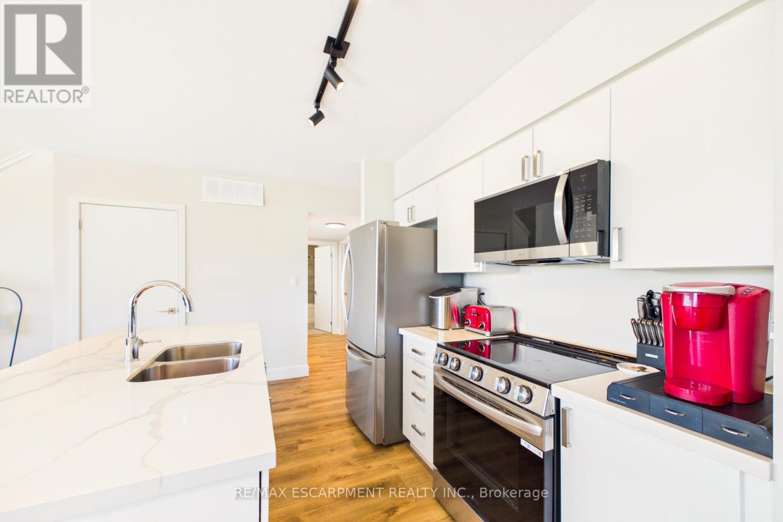 301 - 2 Tree Tops Lane, Huntsville, Ontario  P1H 0B8 - Photo 10 - X13216908