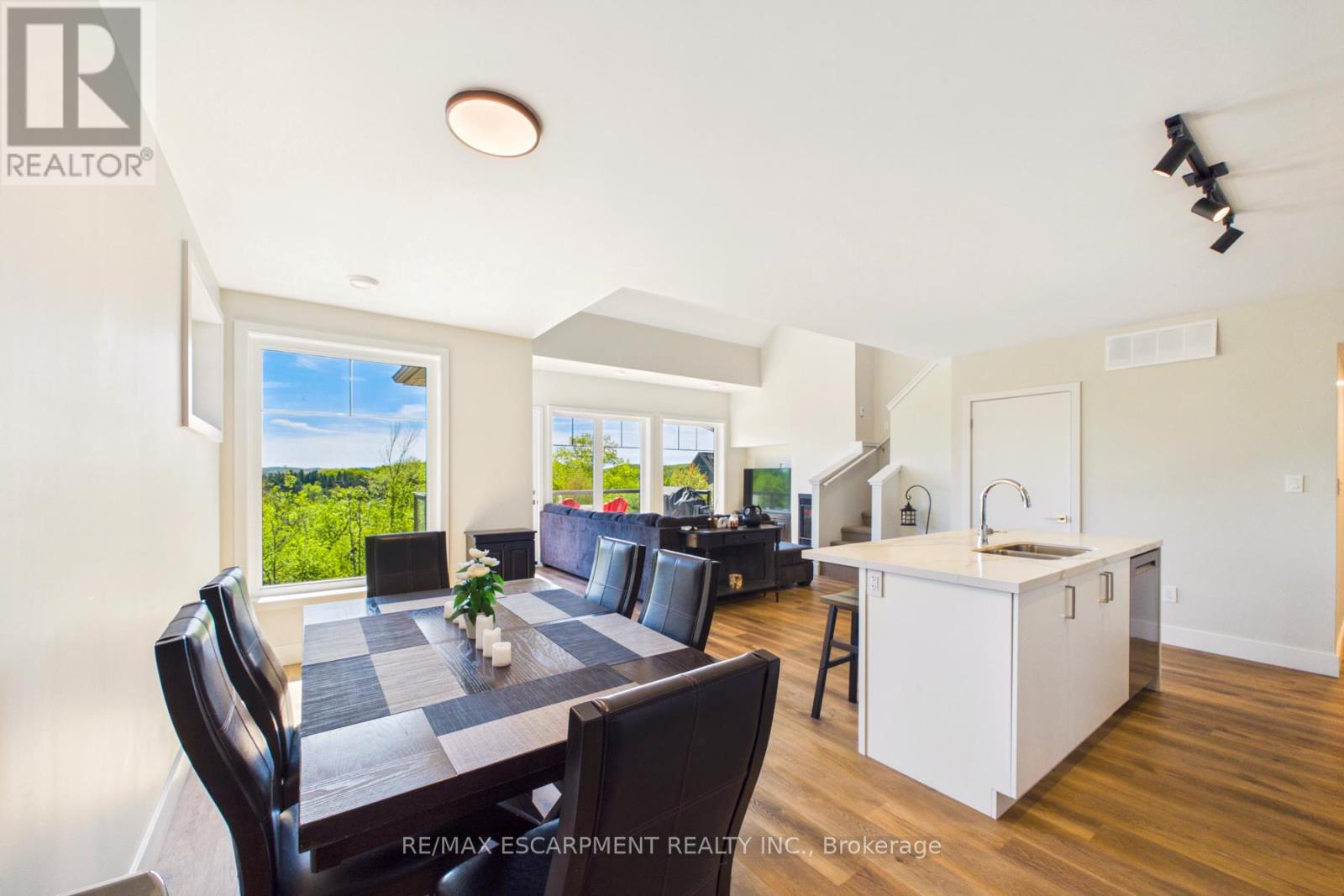 301 - 2 Tree Tops Lane, Huntsville, Ontario  P1H 0B8 - Photo 13 - X13216908