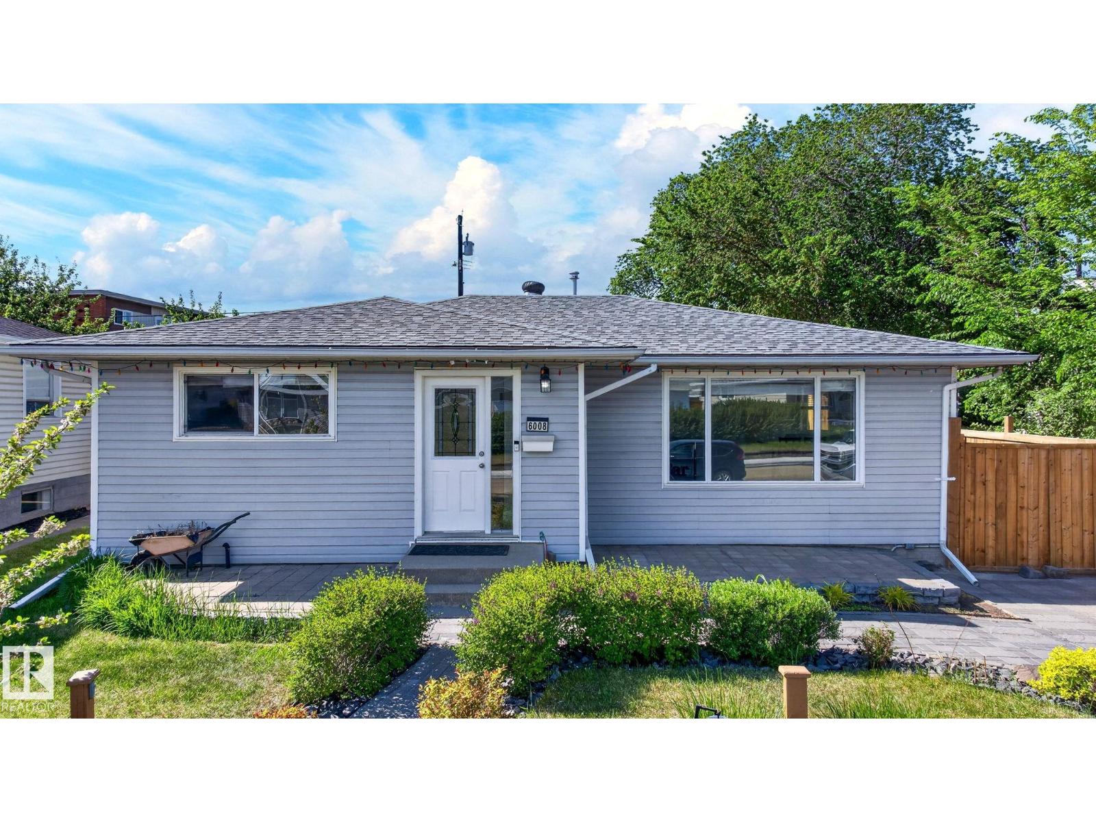 6008 97a Av NW, Edmonton, Alberta  T6B 1E3 - Photo 1 - E4490865