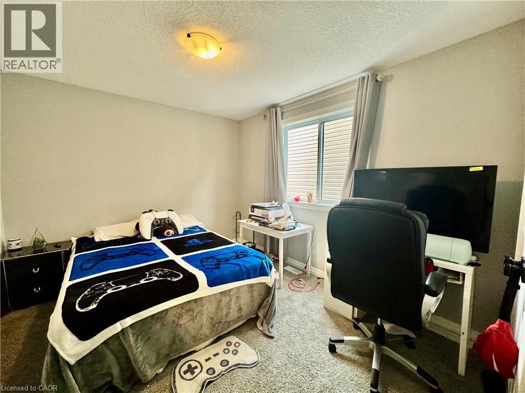 162 Otterbein Road, Kitchener, Ontario  N2B 0A8 - Photo 15 - 40834655