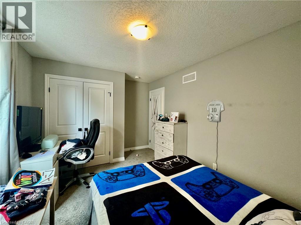 162 Otterbein Road, Kitchener, Ontario  N2B 0A8 - Photo 17 - 40834655
