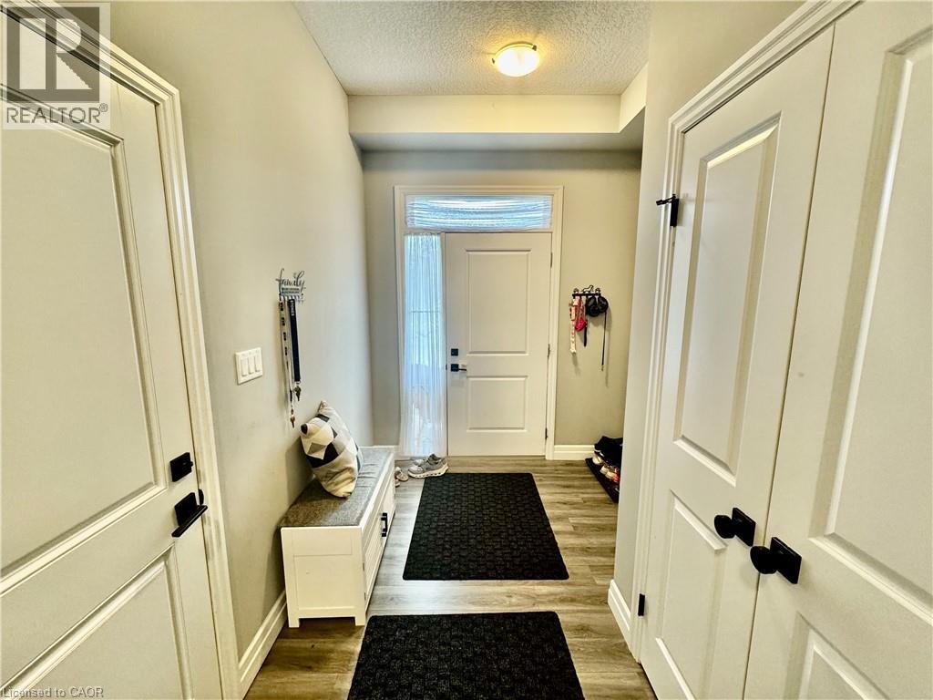162 Otterbein Road, Kitchener, Ontario  N2B 0A8 - Photo 3 - 40834655