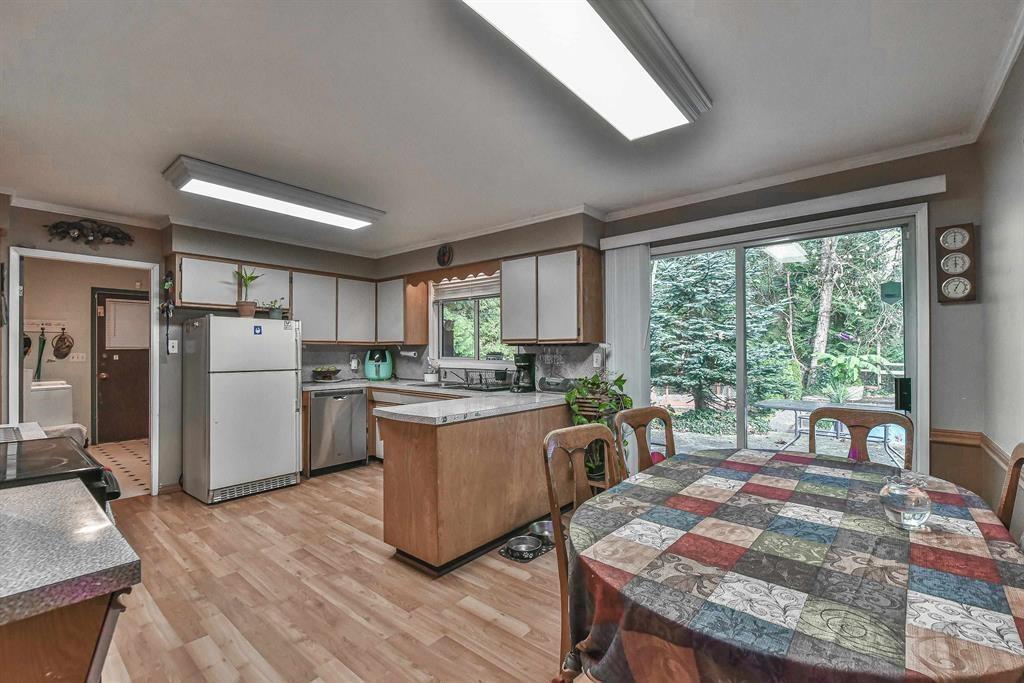 6446 138 Street, Surrey, British Columbia  V3W 5G6 - Photo 9 - R3129595