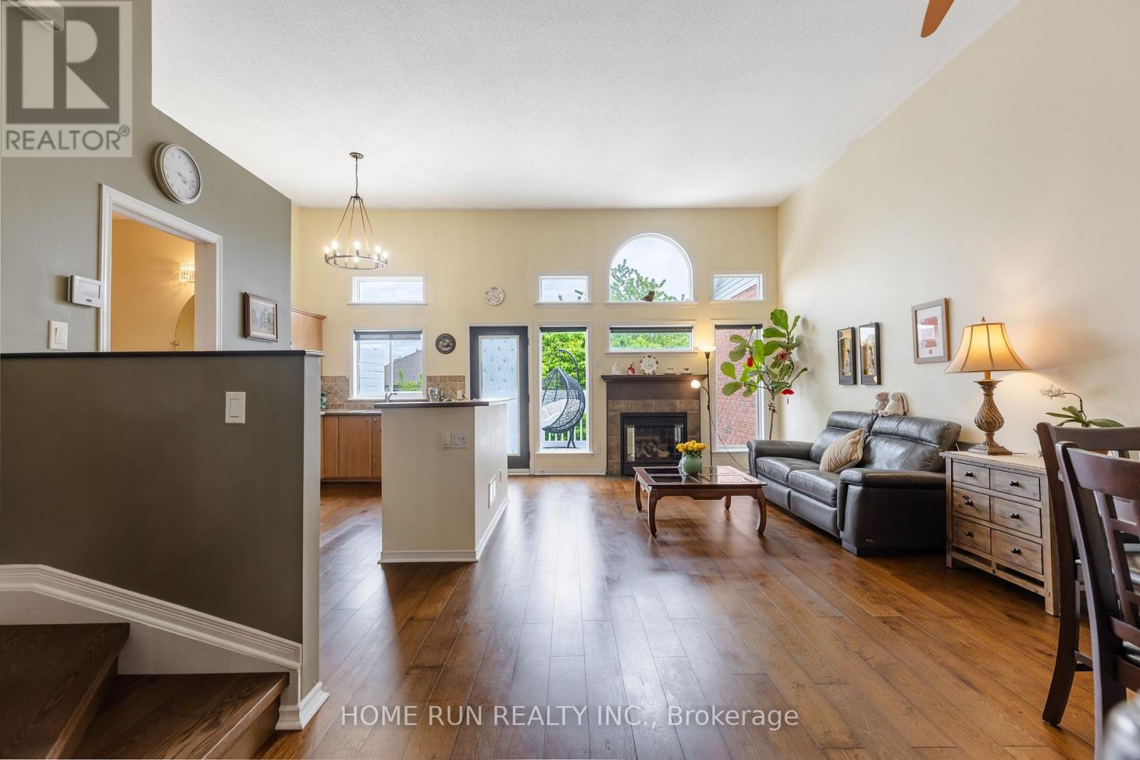 9 Macassa Circle, Ottawa, Ontario  K2T 1J7 - Photo 3 - X13217002