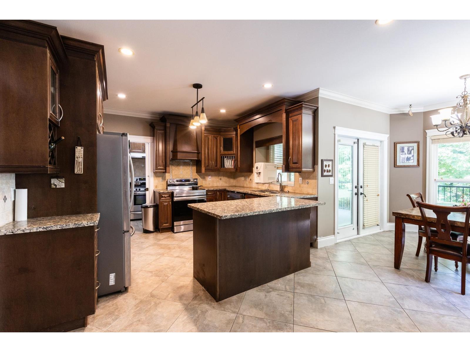 9766 160a Street, Surrey, British Columbia  V4N 5M1 - Photo 11 - R3129022