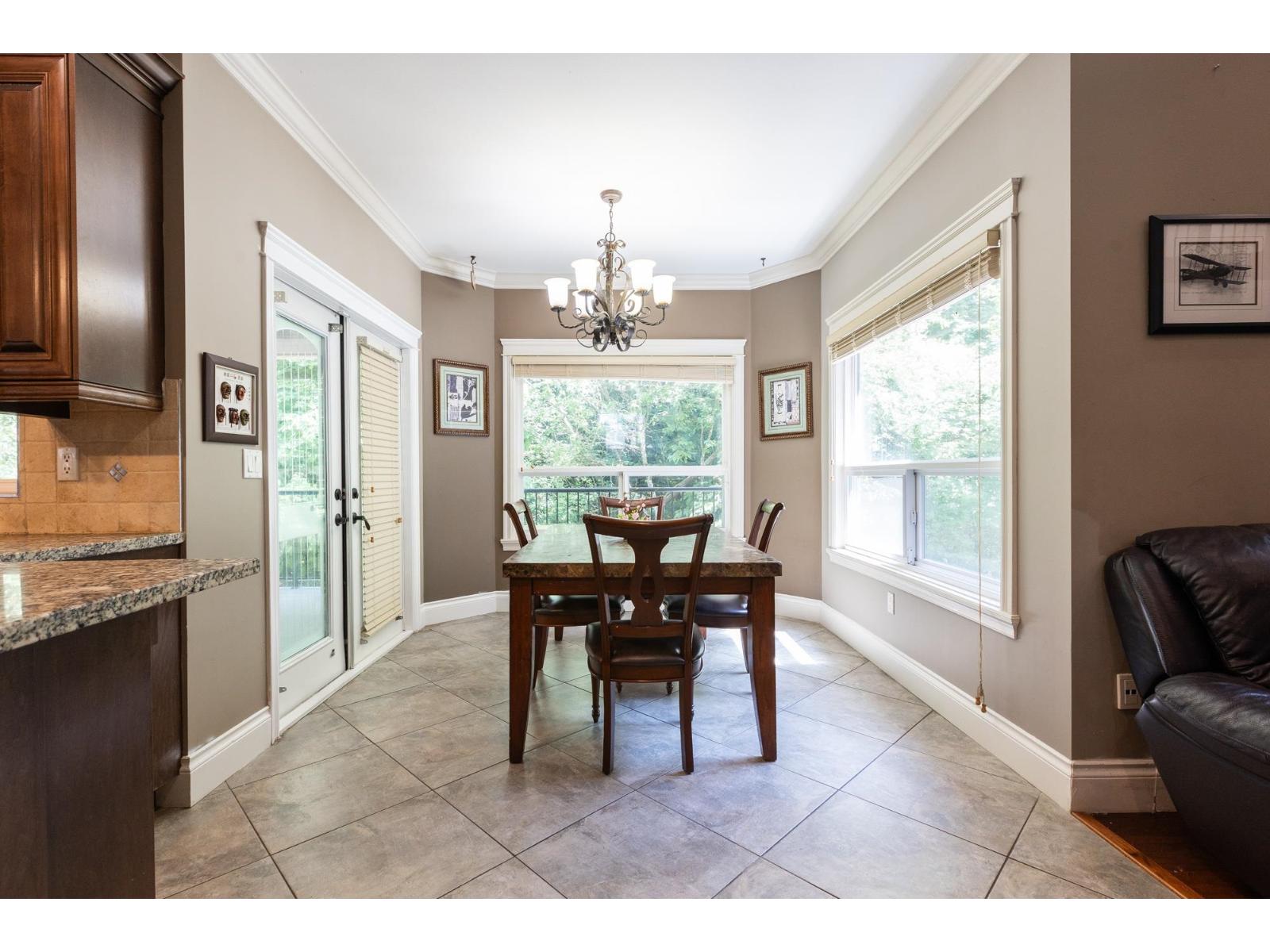 9766 160a Street, Surrey, British Columbia  V4N 5M1 - Photo 10 - R3129022