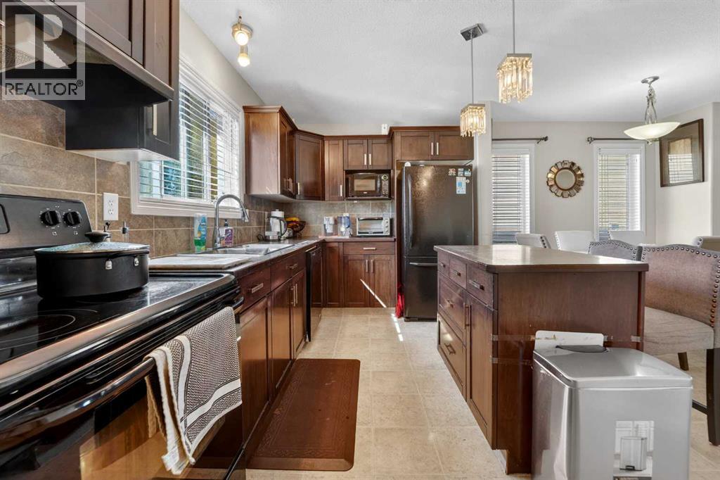 786 Silkstone Close W, Lethbridge, Alberta  T1J 5C7 - Photo 11 - A2315308
