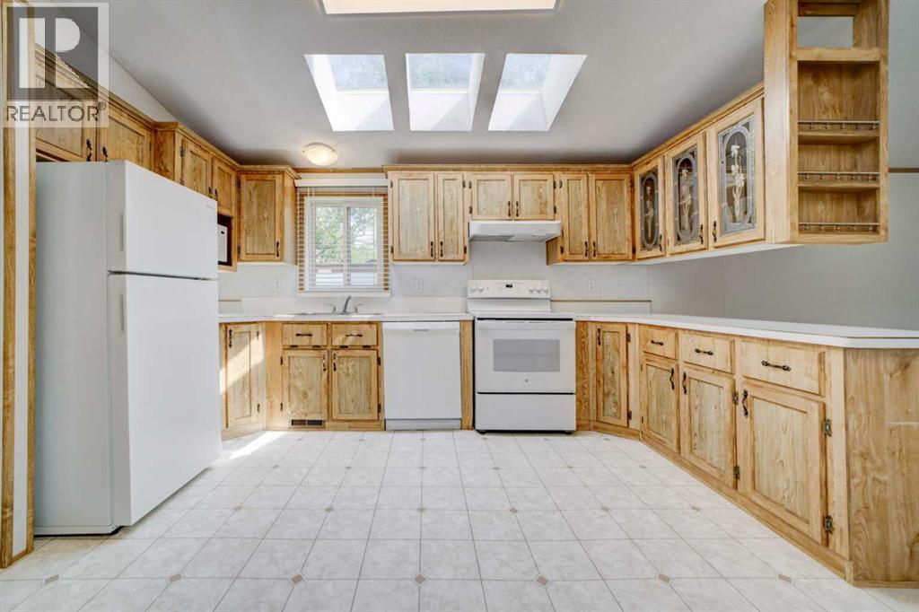 10, 1229 Waterton Avenue, Pincher Creek, Alberta  T0K 1W0 - Photo 18 - A2315542