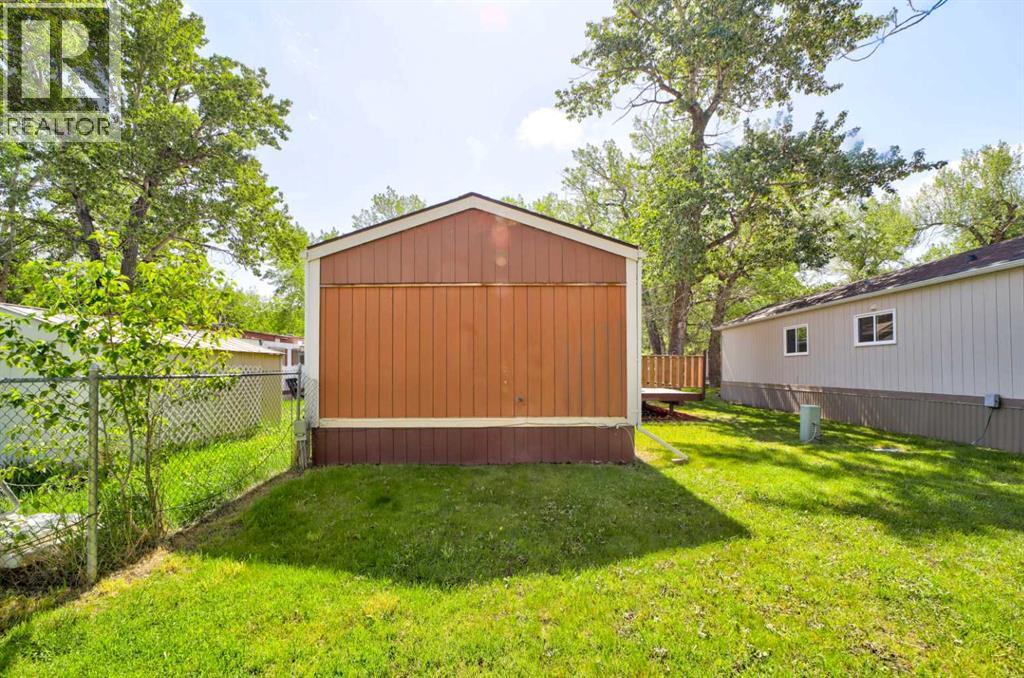 10, 1229 Waterton Avenue, Pincher Creek, Alberta  T0K 1W0 - Photo 34 - A2315542