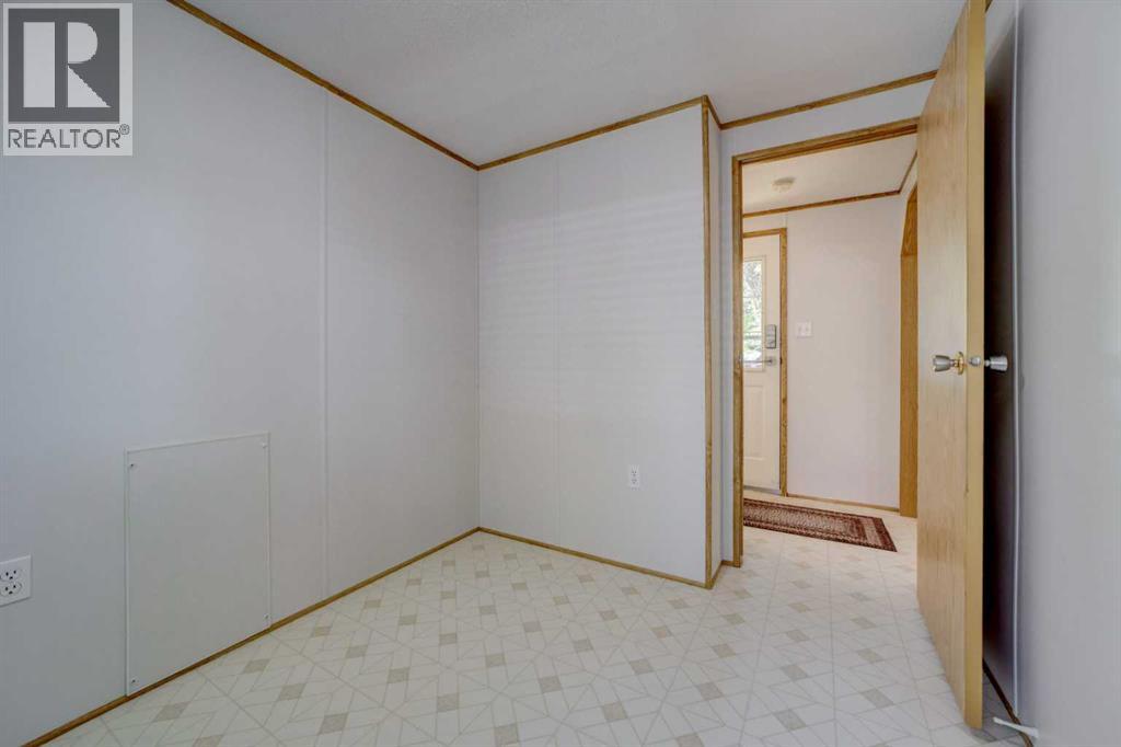 10, 1229 Waterton Avenue, Pincher Creek, Alberta  T0K 1W0 - Photo 6 - A2315542