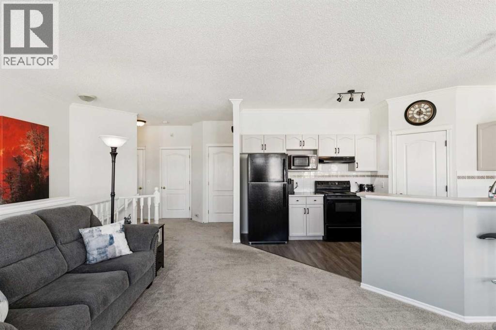 40 Edgeridge Terrace NW, Calgary, Alberta  T3A 6C2 - Photo 8 - A2299169