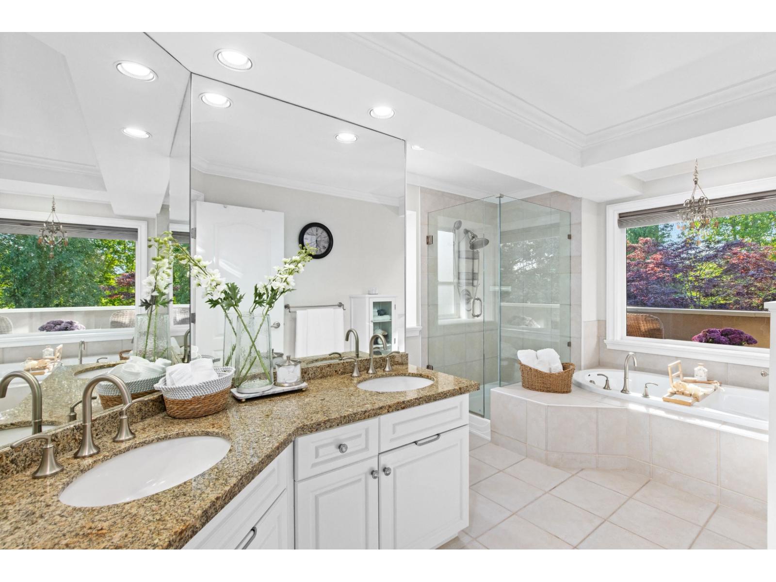 3733 Devonshire Drive, Surrey, British Columbia  V3Z 0H8 - Photo 26 - R3129921