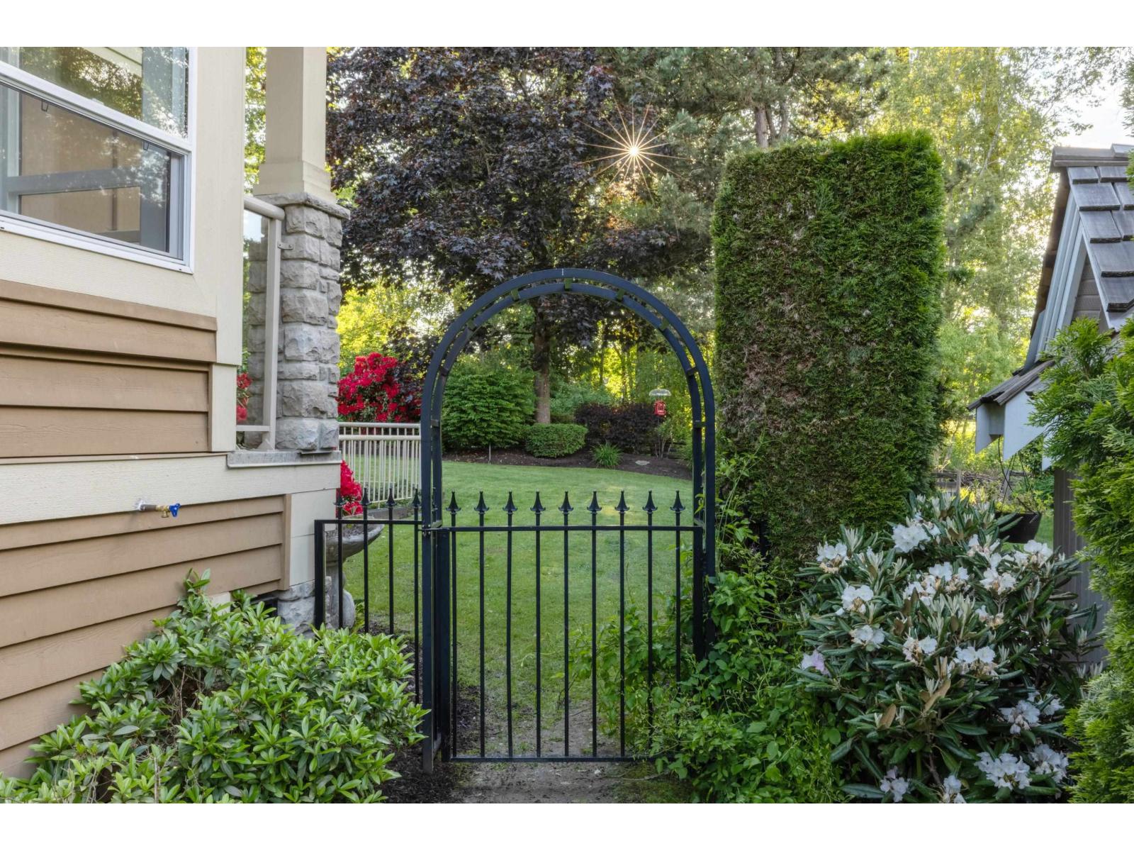 3733 Devonshire Drive, Surrey, British Columbia  V3Z 0H8 - Photo 4 - R3129921