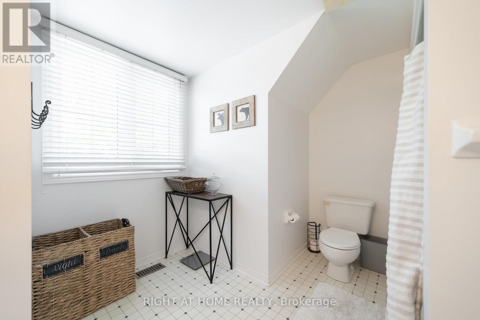 46 Waxwing Crescent, Guelph, Ontario  N1C 1E3 - Photo 16 - X13217000