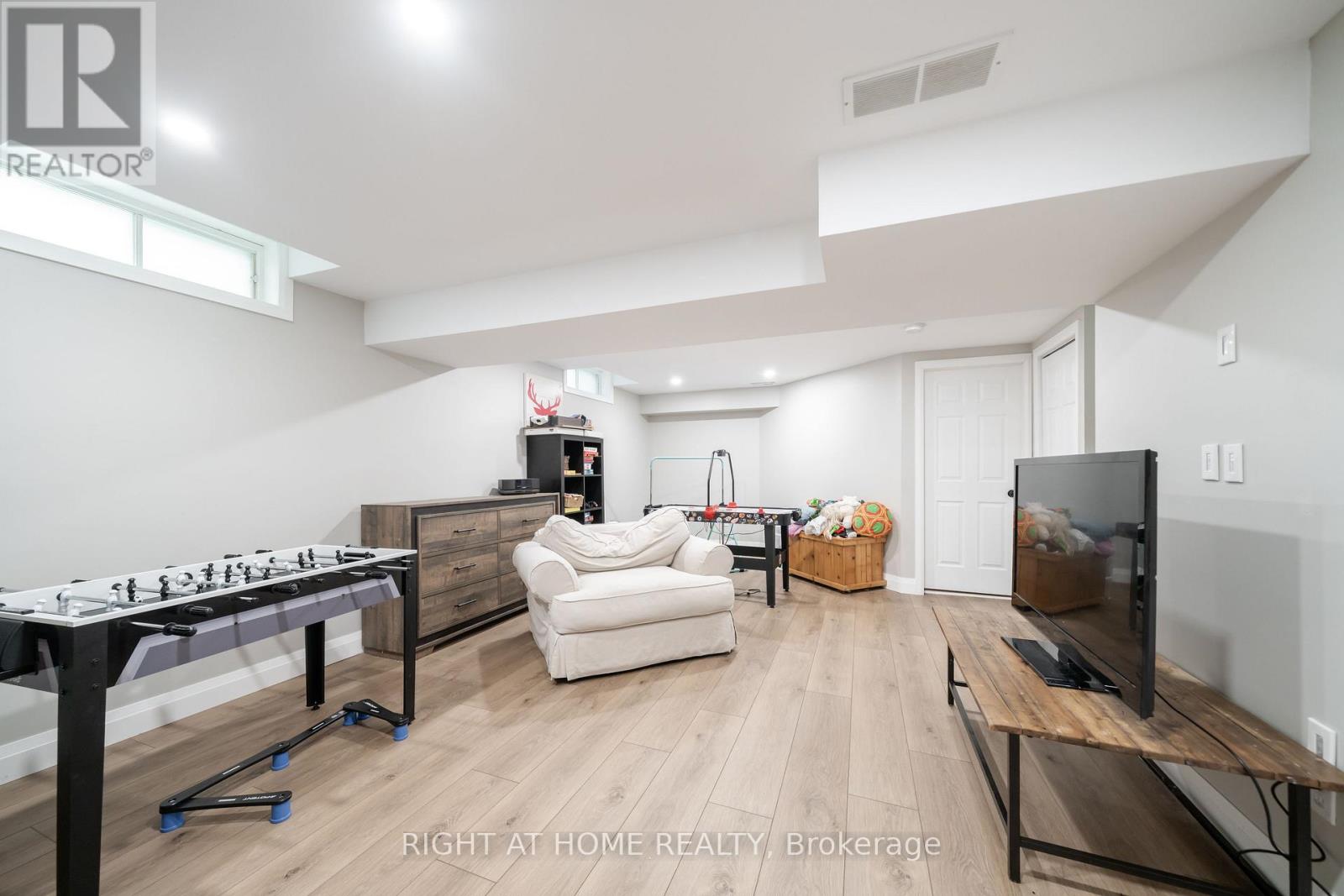 46 Waxwing Crescent, Guelph, Ontario  N1C 1E3 - Photo 24 - X13217000