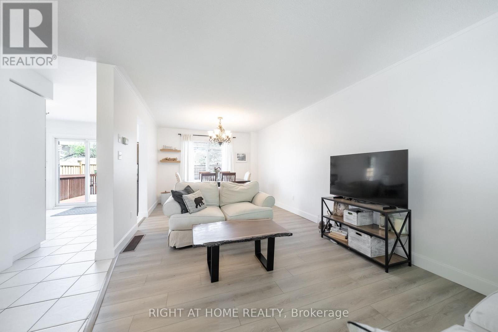 46 Waxwing Crescent, Guelph, Ontario  N1C 1E3 - Photo 5 - X13217000