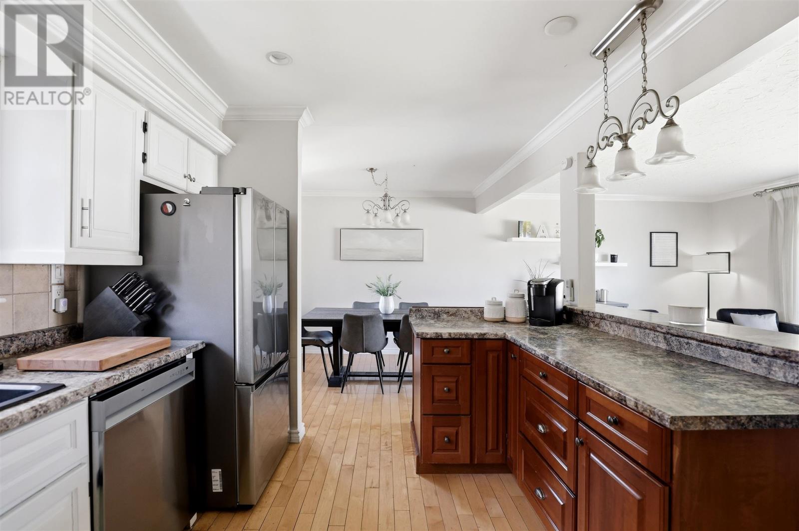 27 Valhalla Pl, Sault Ste. Marie, Ontario  P6A 5Y9 - Photo 14 - SM261153
