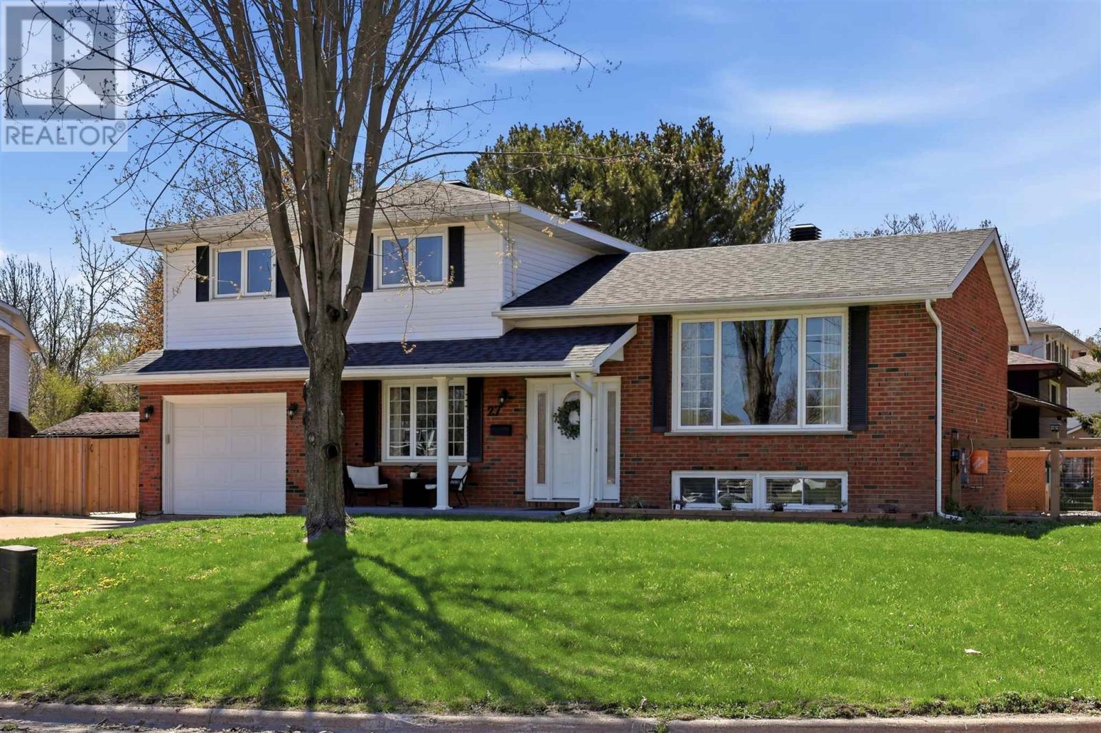 27 Valhalla Pl, Sault Ste. Marie, Ontario  P6A 5Y9 - Photo 49 - SM261153