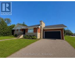 LOWER - 417 HENRY STREET, Whitby, Ontario