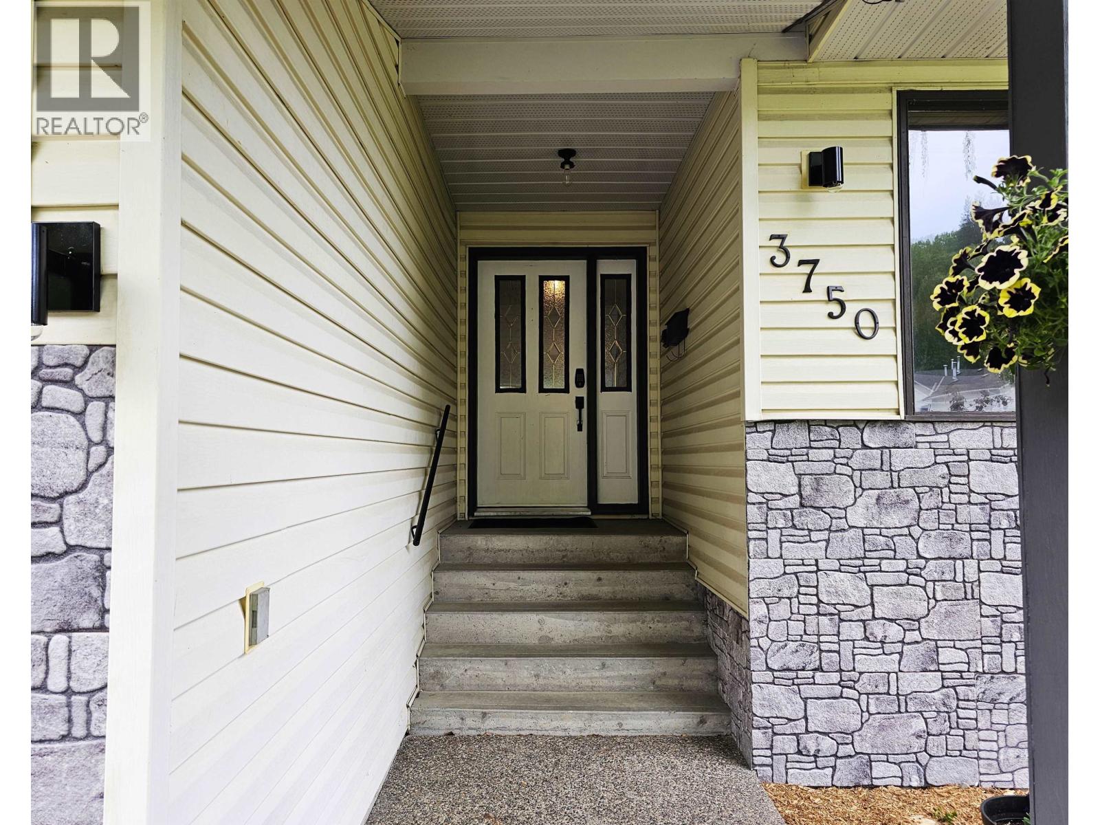 3750 James Drive, Prince George, British Columbia  V2N 4V1 - Photo 4 - R3129801