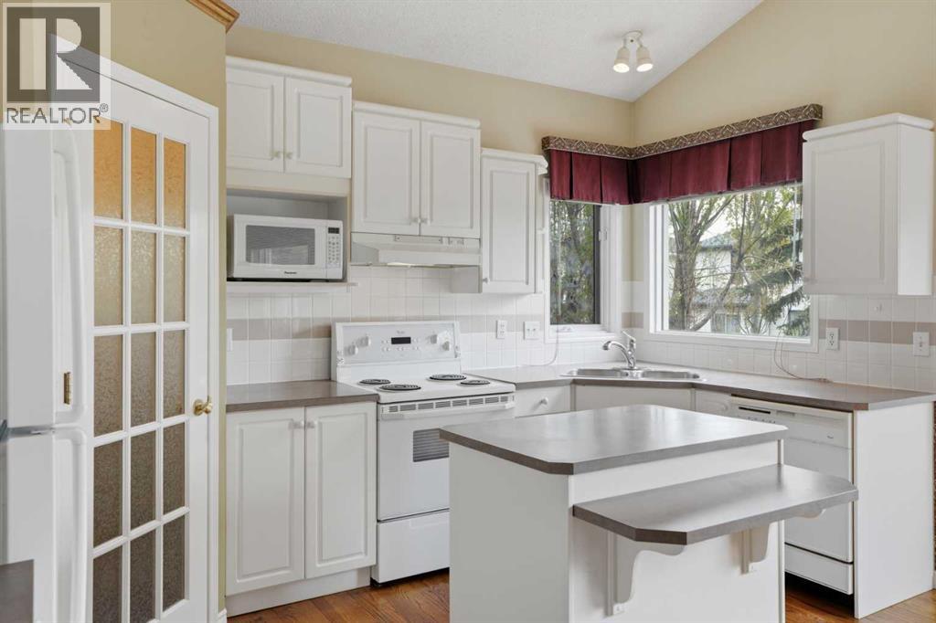 12 Citadel Park Nw, Calgary, Alberta  T3G 3X8 - Photo 14 - A2313325