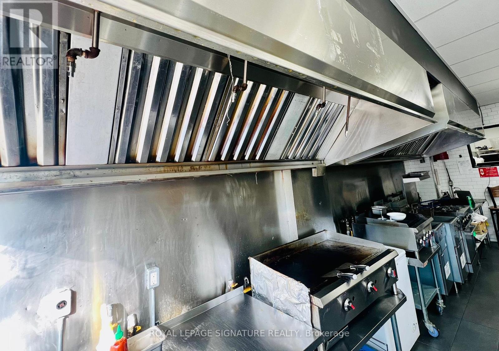 761 Dundas Street W, Toronto, Ontario  M6J 1T9 - Photo 16 - C13217056