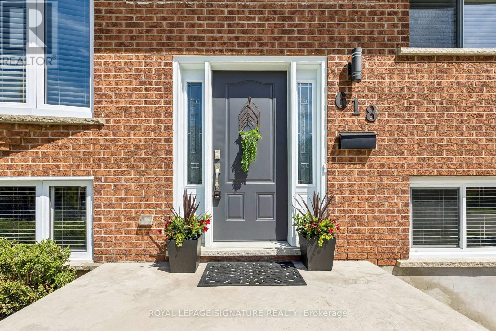 618 Fern Road, Waterloo, Ontario  N2V 1G6 - Photo 2 - X13214560