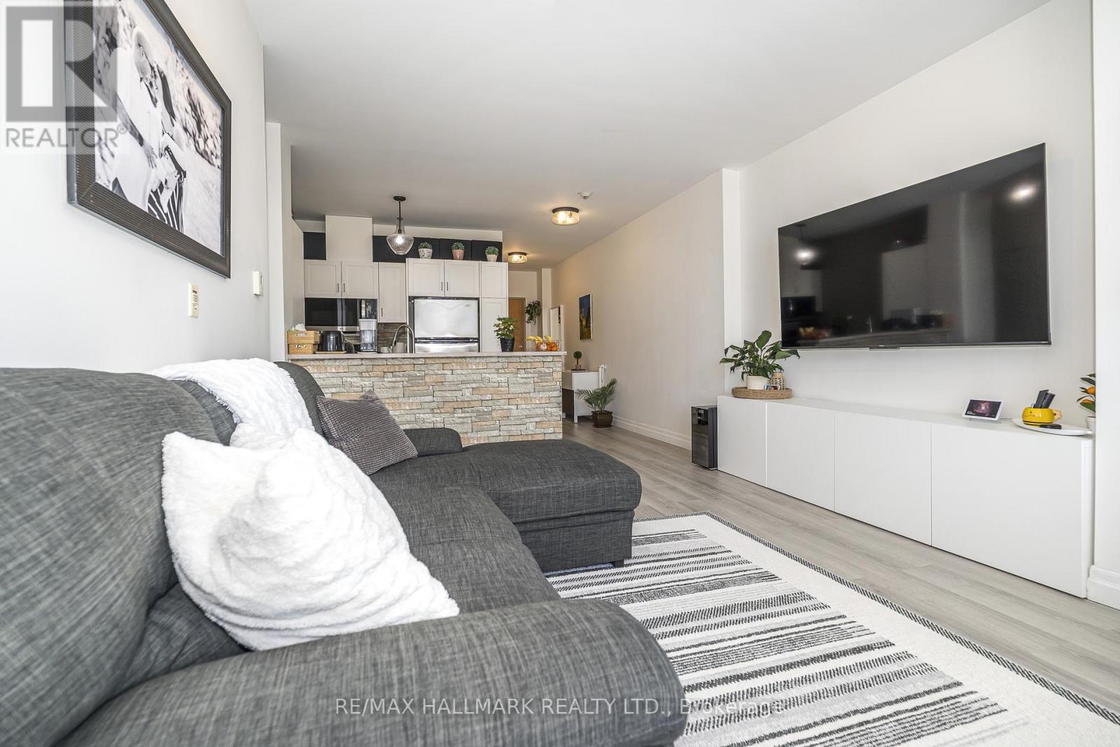 514 - 44 Bond Street W, Oshawa, Ontario  L1G 6R2 - Photo 12 - E13217032