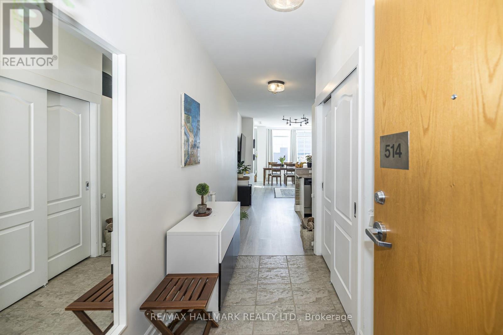 514 - 44 Bond Street W, Oshawa, Ontario  L1G 6R2 - Photo 2 - E13217032