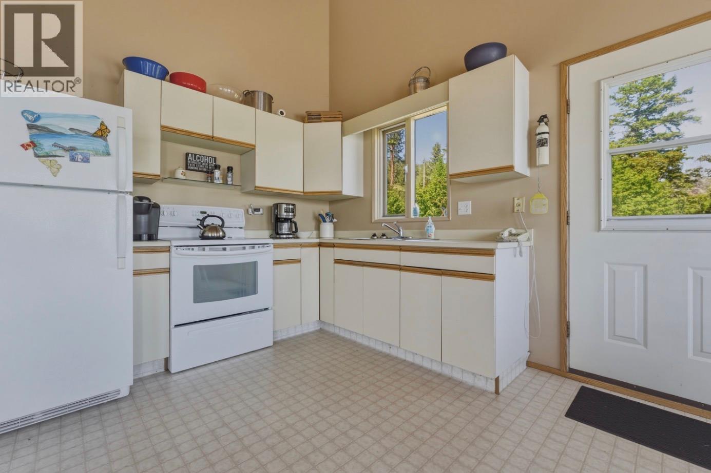 71 Marchbank Road, Vernon, British Columbia  V1H 2B3 - Photo 10 - 10389384