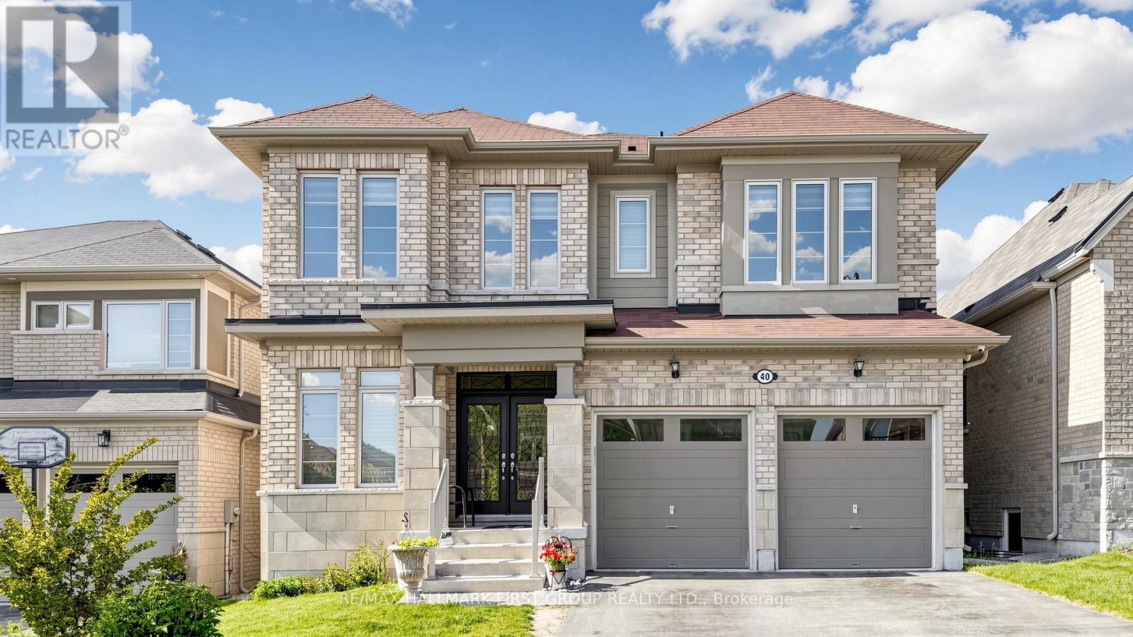 40 Hackett Street, East Gwillimbury, Ontario  L9N 0P8 - Photo 1 - N13217088