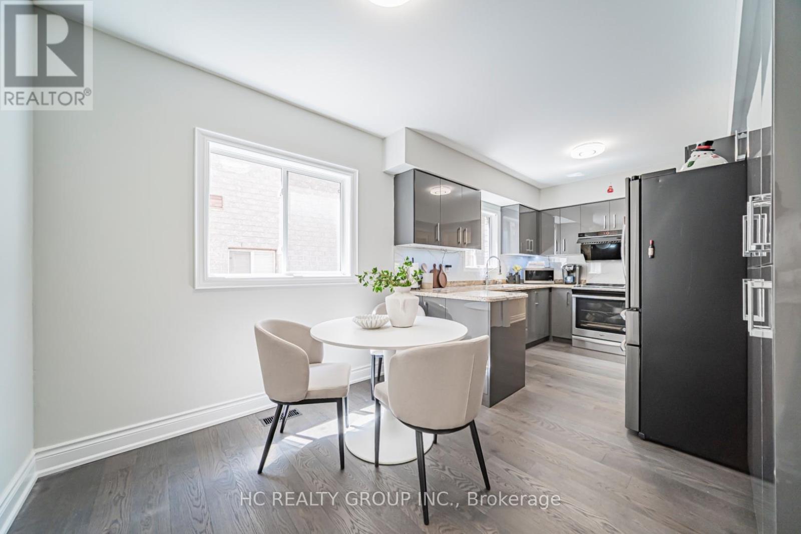 483 Menczel Crescent, Newmarket, Ontario  L3X 2P6 - Photo 19 - N13217104